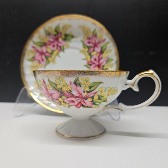 Shafford Bone China Pink Orchids Footed Teacup and Saucer With Gold Trim japan - Picture 3 of 8